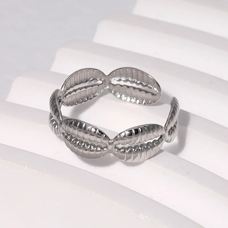 Hiphop Punk Metal Shell Shaped Adjustable Open Ring For Women Bohemian Rust-Proof